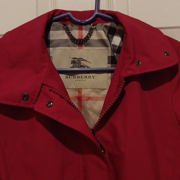 BURBERRY RAINCOAT - Picture 3 of 9